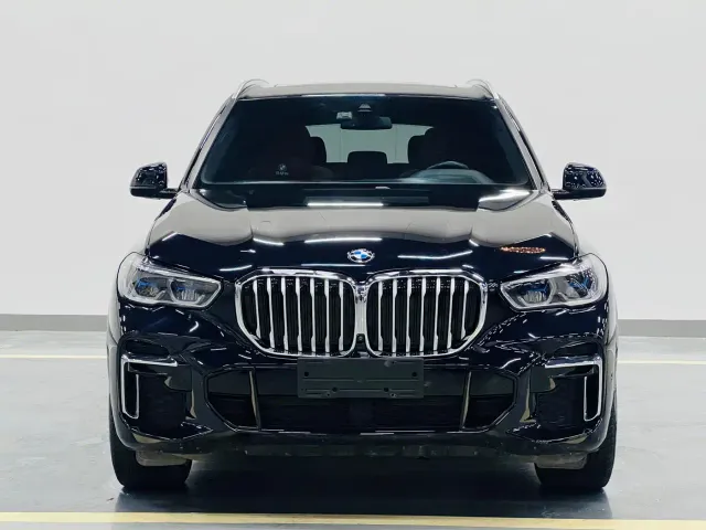 BMW X5 — Фото автомобиля 2