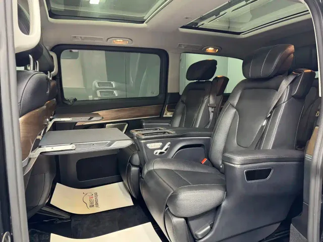 Mercedes-Benz V-Class — Фото автомобиля 14