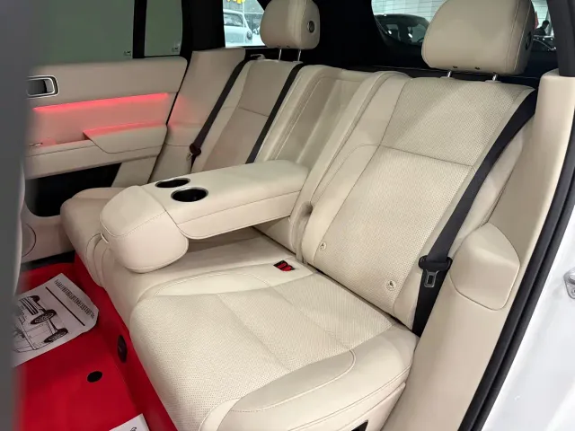 Li Auto L7 — Фото автомобиля 24