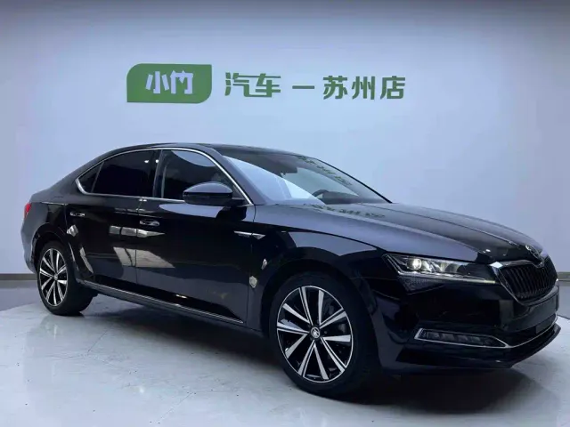 Skoda Superb — Фото автомобиля 3