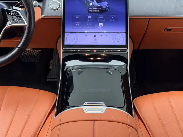 Mercedes-Benz S-Class — Фото автомобиля 26