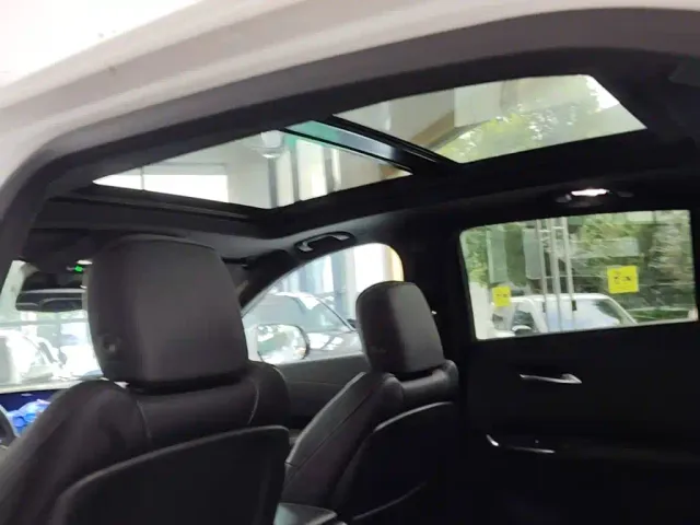 Cadillac XT4 — Фото автомобиля 17