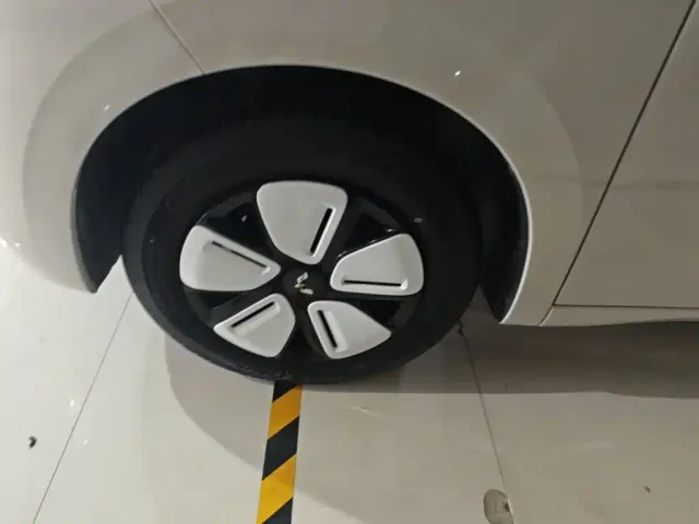 Wuling Hongguang Mini EV — Фото автомобиля 22