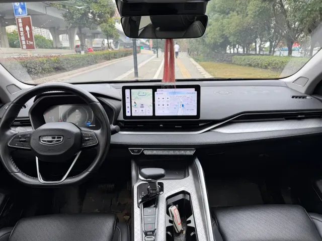 Geely Xingrui — Фото автомобиля 12