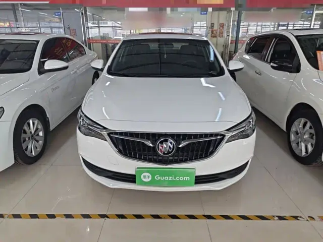 Buick Excelle — Фото автомобиля 2