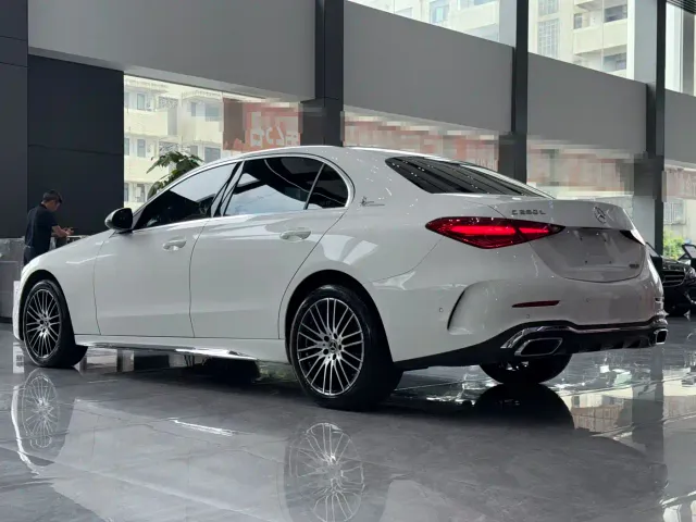 Mercedes-Benz C-Class — Фото автомобиля 10