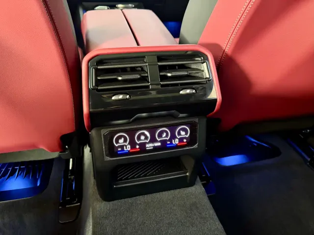 BMW 5 Series — Фото автомобиля 14