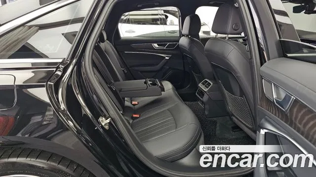 Audi A6 C8 — Фото автомобиля 18