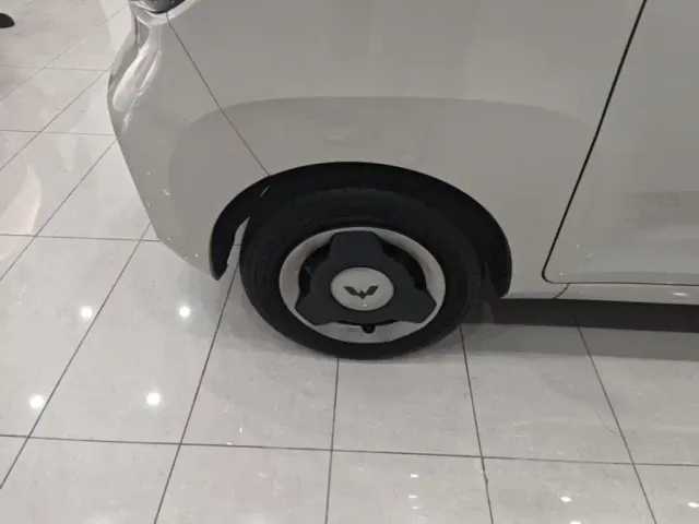 Wuling Hongguang Mini EV — Фото автомобиля 22
