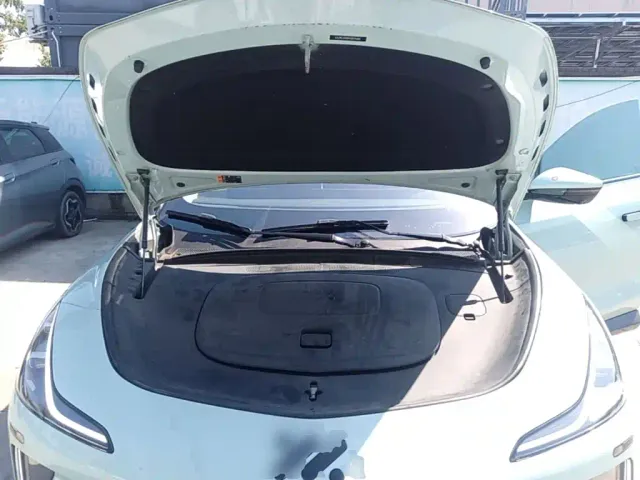 IM Motors IM LS7 — Фото автомобиля 19
