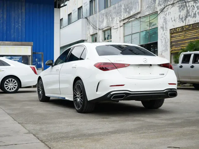 Mercedes-Benz C-Class — Фото автомобиля 4
