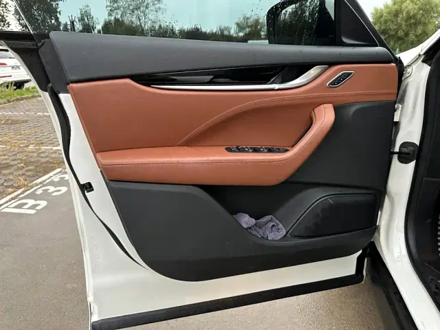 Maserati Levante — Фото автомобиля 9