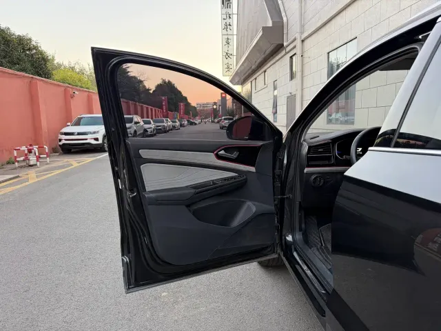 Jetta VS7 — Фото автомобиля 20