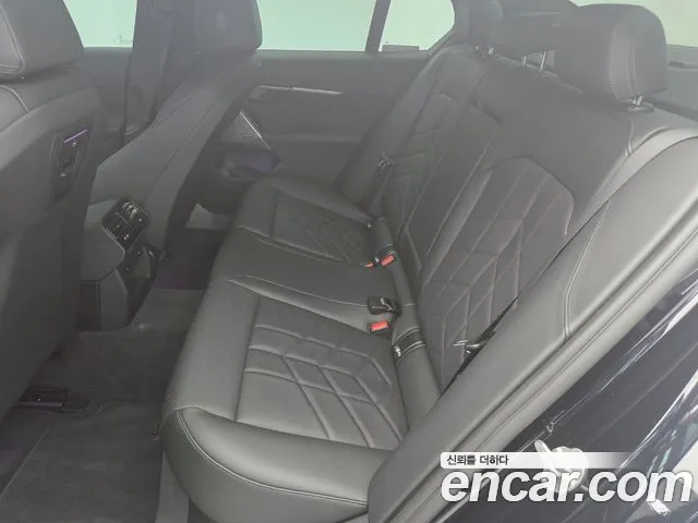 BMW 5 Series G60 — Фото автомобиля 15