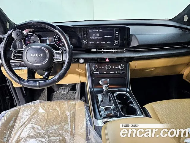Kia Canival — Фото автомобиля 5