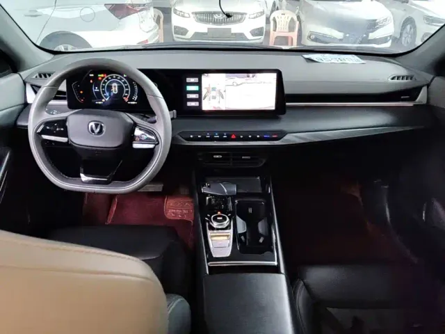 Changan Raeton Plus — Фото автомобиля 9