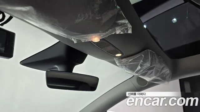 Tesla Model Y — Фото автомобиля 25