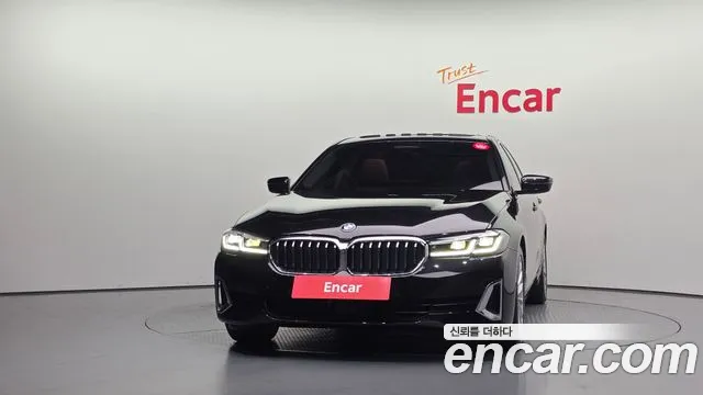 BMW 5-Series — Фото автомобиля 3