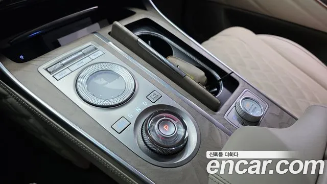 Genesis GV80 — Фото автомобиля 12