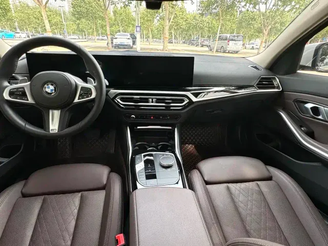 BMW 5 Series — Фото автомобиля 4