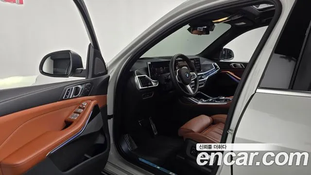 BMW X7 — Фото автомобиля 3