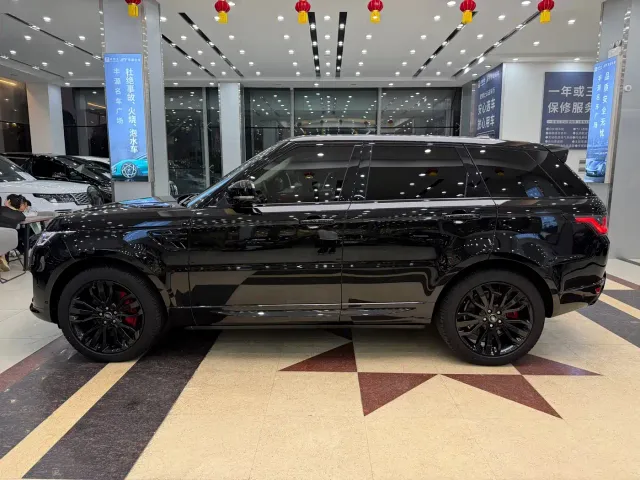 Land Rover Range Rover Sport — Фото автомобиля 29