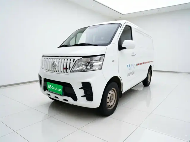 Фотография автомобиля — Changan Ruixing M60