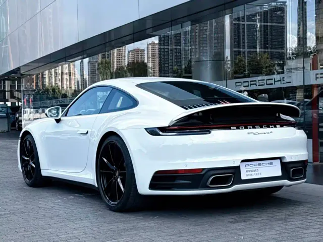 Porsche 911 — Фото автомобиля 3