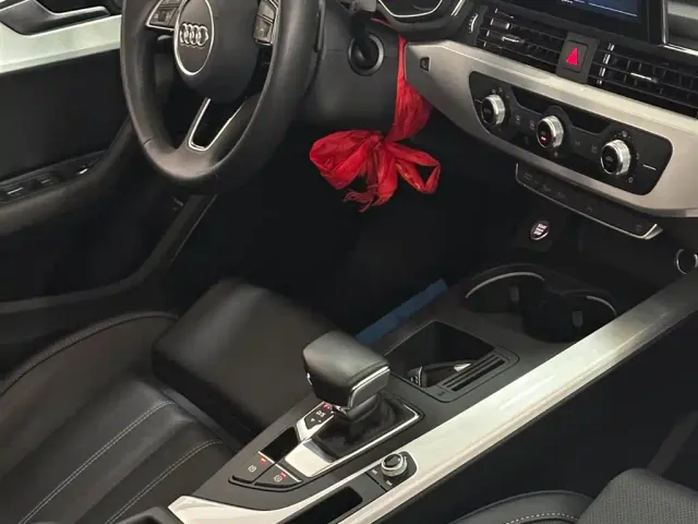 Audi A4L — Фото автомобиля 21