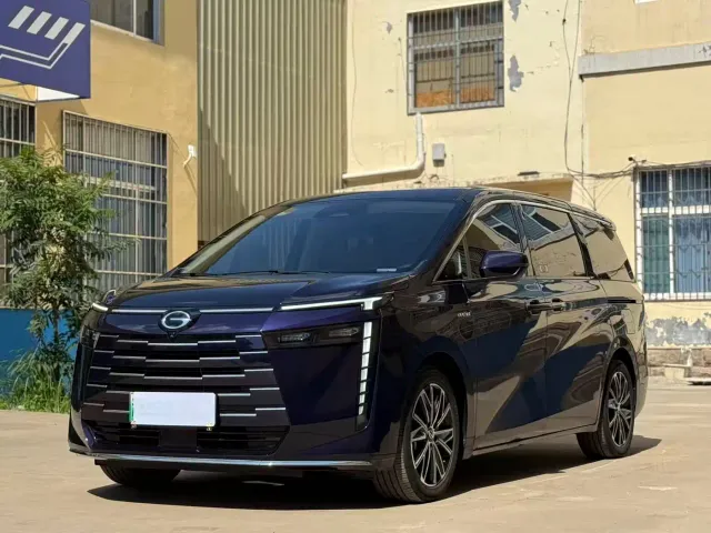 GAC Trumpchi E8 — Фото автомобиля 3