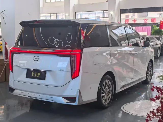 GAC Trumpchi M8 — Фото автомобиля 9