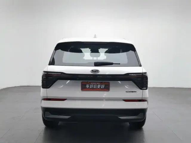 Ford Edge — Фото автомобиля 4