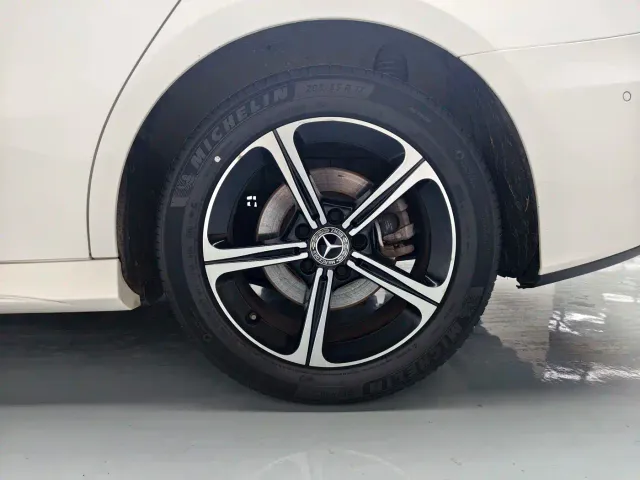 Mercedes-Benz A-Class — Фото автомобиля 11