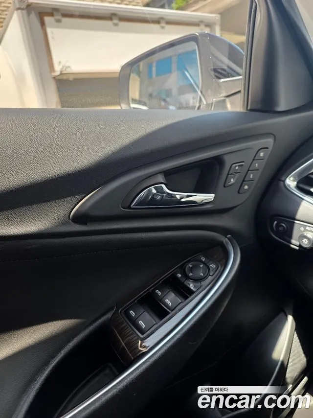 Chevrolet Malibu — Фото автомобиля 16