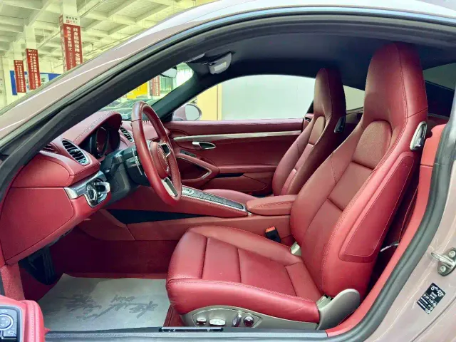 Porsche 718 — Фото автомобиля 3