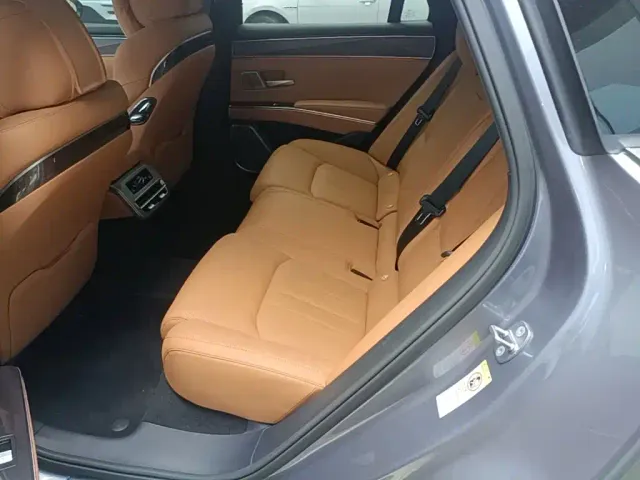 BYD Han L — Фото автомобиля 16