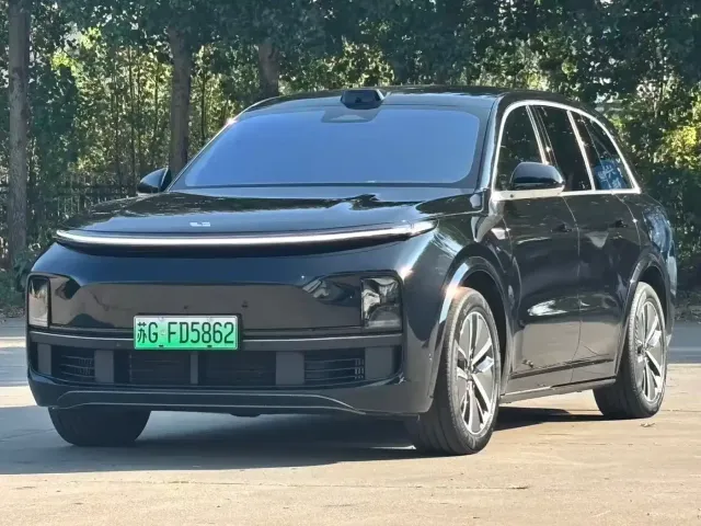 Фотография автомобиля — Li Auto L8