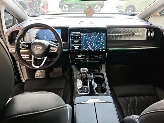 GAC Trumpchi M8 — Фото автомобиля 9