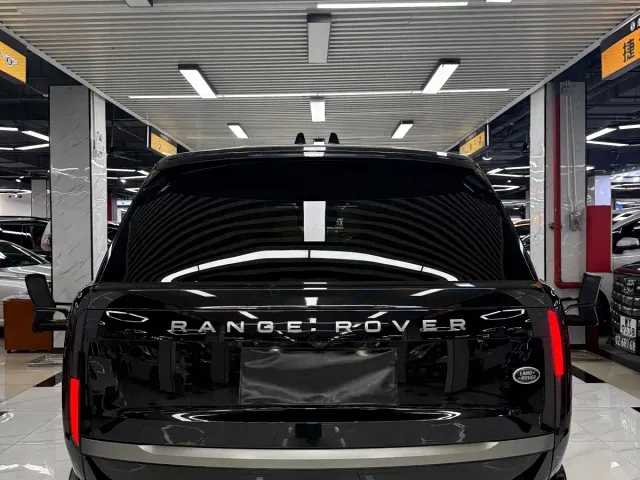 Land Rover Range Rover — Фото автомобиля 9