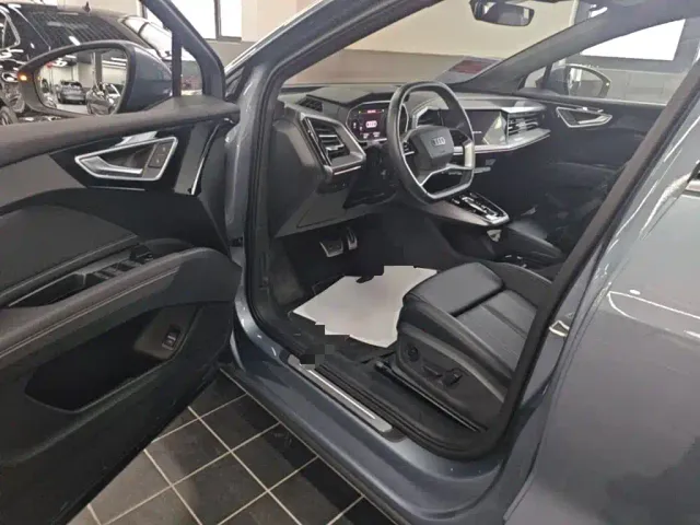 Audi Q4 e-tron — Фото автомобиля 15