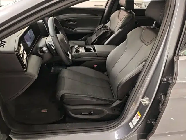 BYD Qin L — Фото автомобиля 19