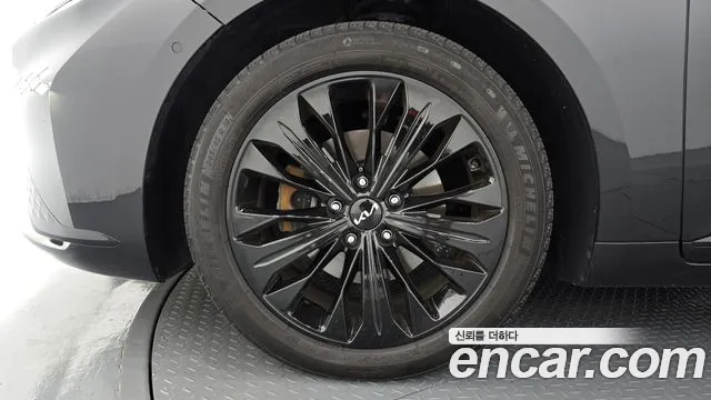 Kia K8 Hybrid — Фото автомобиля 5