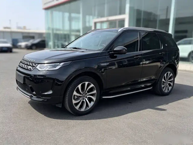 Фотография автомобиля — Land Rover Discovery Sport