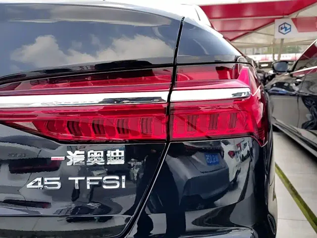 Audi A6L — Фото автомобиля 7