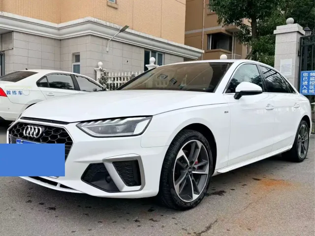 Audi A4L — Фото автомобиля 2