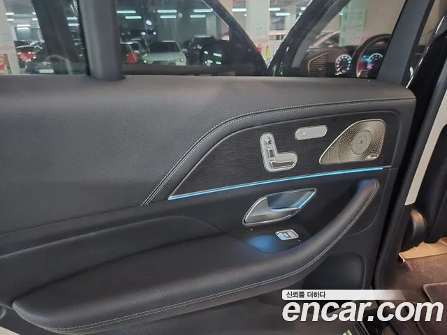 Mercedes-Benz GLE-Class — Фото автомобиля 18