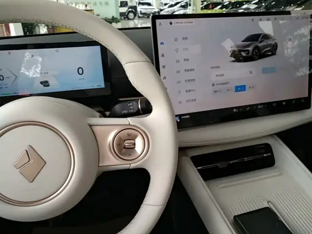 Baojun Yunhai — Фото автомобиля 13