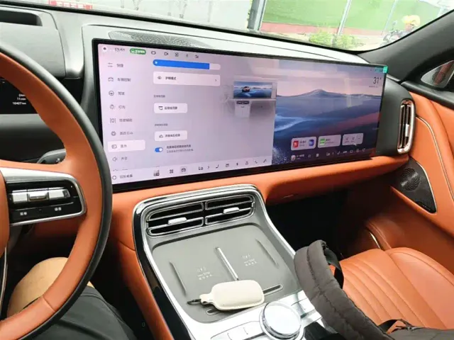 Geely Galaxy M9 — Фото автомобиля 12
