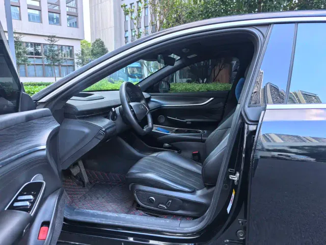 Changan Qiyuan A07 — Фото автомобиля 7