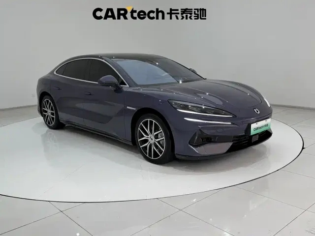 Denza Z9 — Фото автомобиля 2